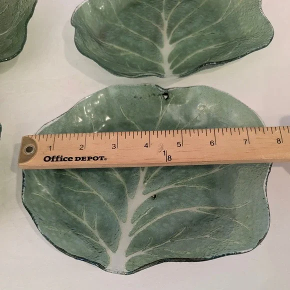Set of 4 Vintage Green Glass Cabbage Leaf Shaped Serving Dishes Appetizer Plates - Picture 12 of 16